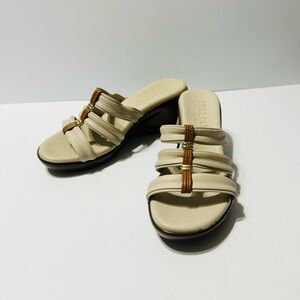 ITALIAN Shoemakers Women's Clover Wedge Sandal